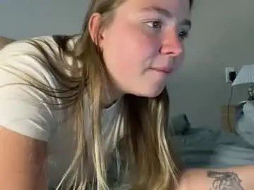 Plushbabyy  live sex cam