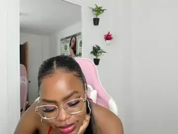 Rosebig  live sex cam