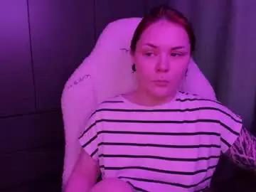 Alli_zi  live sex cam