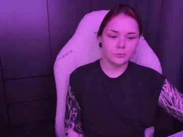 Alli_zi  live sex cam