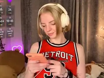 Cristinekondo  live sex cam