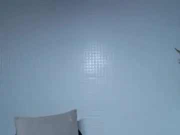 Femkedejager  live sex cam