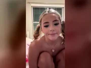 Irelandkitty  live sex cam