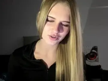 Justinezabloudil  live sex cam