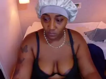 Kiara_evanss  live sex cam
