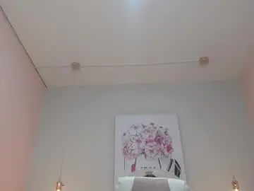 Kitty1_xx_  live sex cam