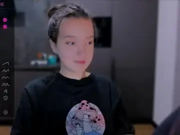 Lililaluna  live sex cam