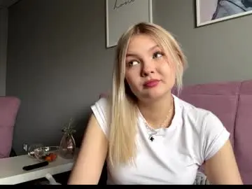 Mammiehassian  live sex cam