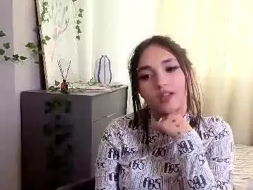 Nakishaspanicek  live sex cam
