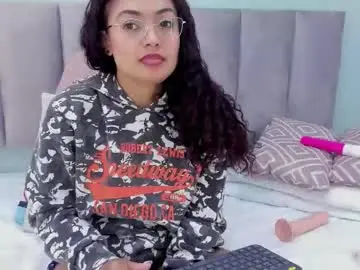 Nanis_7  live sex cam