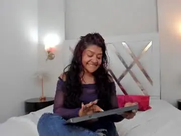 Sky_collins_  live sex cam