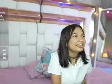 Slutlittlecamila  live sex cam