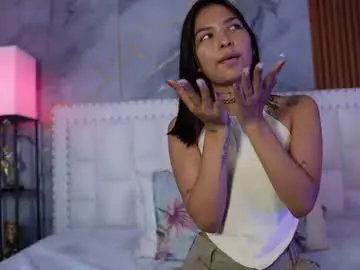 Slutlittlecamila  live sex cam