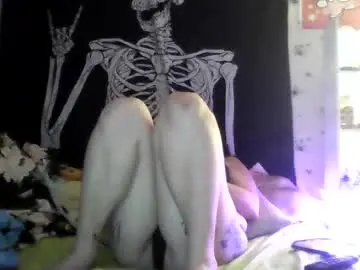 Snowbunnyballs  live sex cam