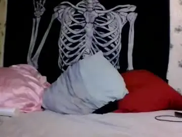 Snowbunnyballs  live sex cam