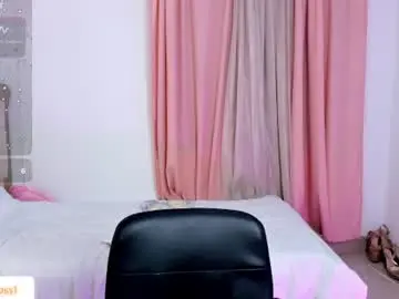 Vale_kross  live sex cam
