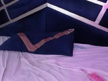 Candy_bony  live sex cam