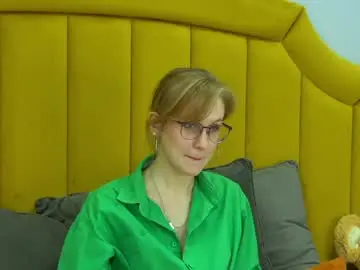 Gracehudsons  live sex cam