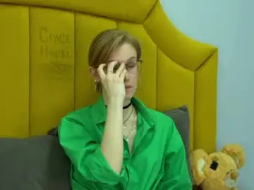 Gracehudsons  live sex cam