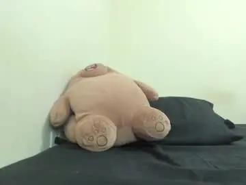 Mia__rooms  live sex cam