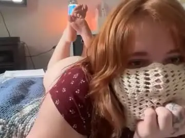 Prettyoffline  live sex cam