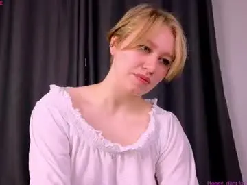 Thestaronsky  live sex cam