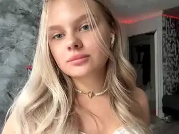 Torriezedaker  live sex cam