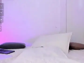 Andrea_oss  live sex cam