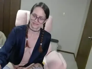 Drama_bea  live sex cam