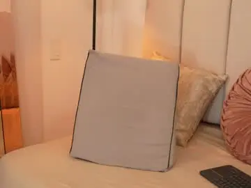 Elizabetharo  live sex cam