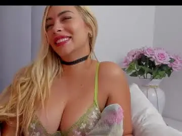 Emily_briston  live sex cam