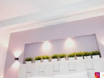 Helenaroos  live sex cam