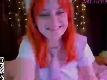 Littlefoxyhole  live sex cam