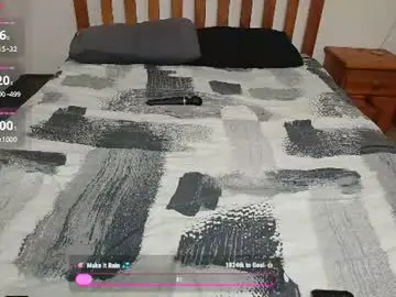 Sexxxycrystali  live sex cam