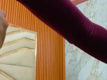 Sluttyandmature  live sex cam