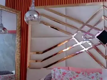 Sluttyandmature  live sex cam