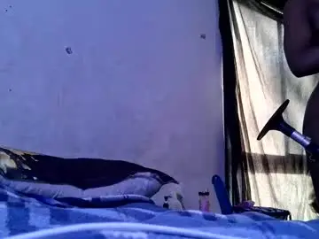 Yungblackberry  live sex cam