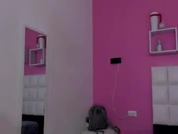 Alanna_hot3  live sex cam
