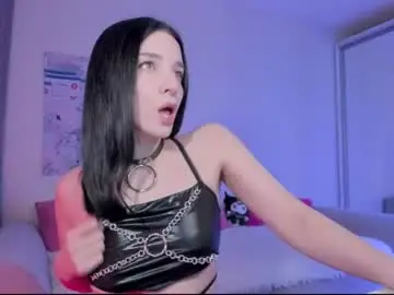 Atomsyvuu  live sex cam