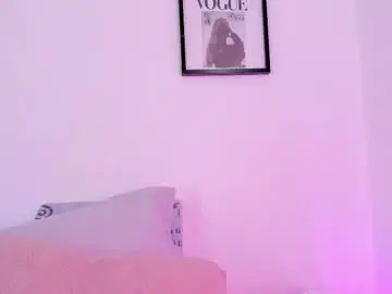 Emmajohanson  live sex cam