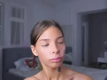 Kittyummy  live sex cam