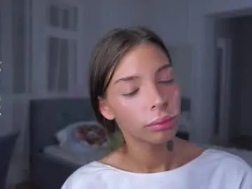 Kittyummy  live sex cam