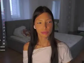 Kittyummy  live sex cam