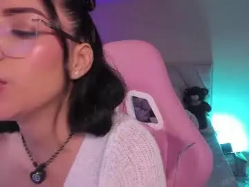 Lucianacarter  live sex cam