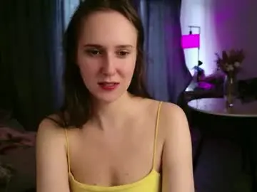 Lucyrose33  live sex cam