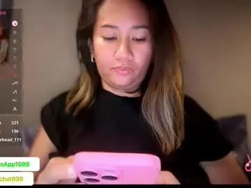 Lust_4_daze  live sex cam