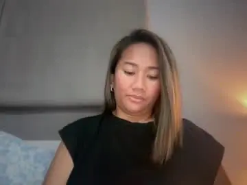 Lust_4_daze  live sex cam