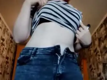Mairegiovanini  live sex cam