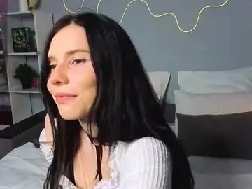 Mellhyees  live sex cam