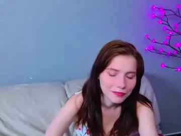 Mellhyees  live sex cam